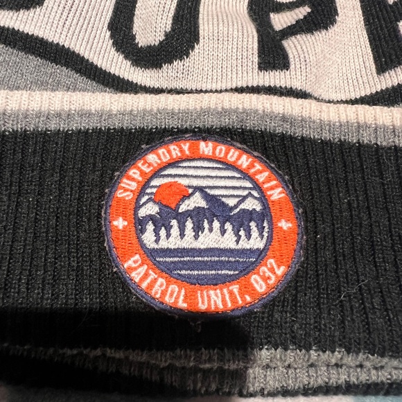 Superdry Charcoal and Black Beanie - Picture 4 of 4